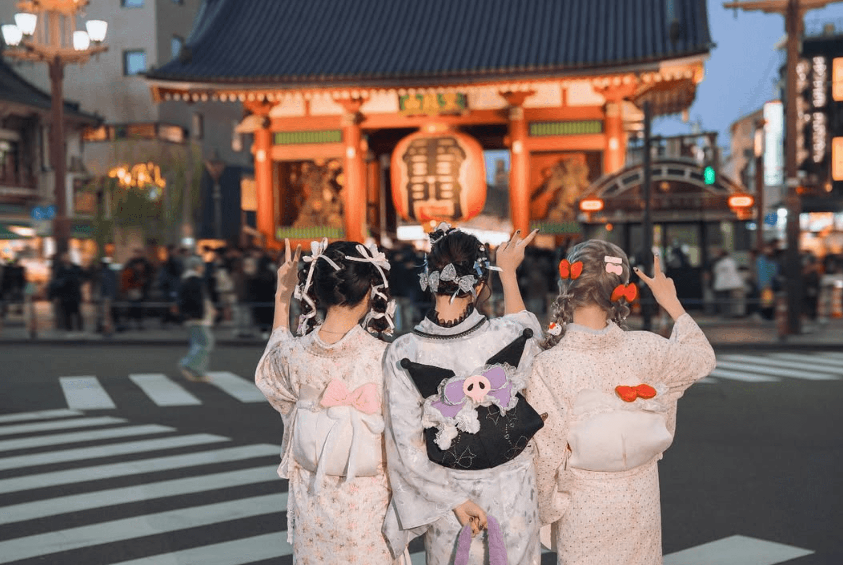 Characters Kimono